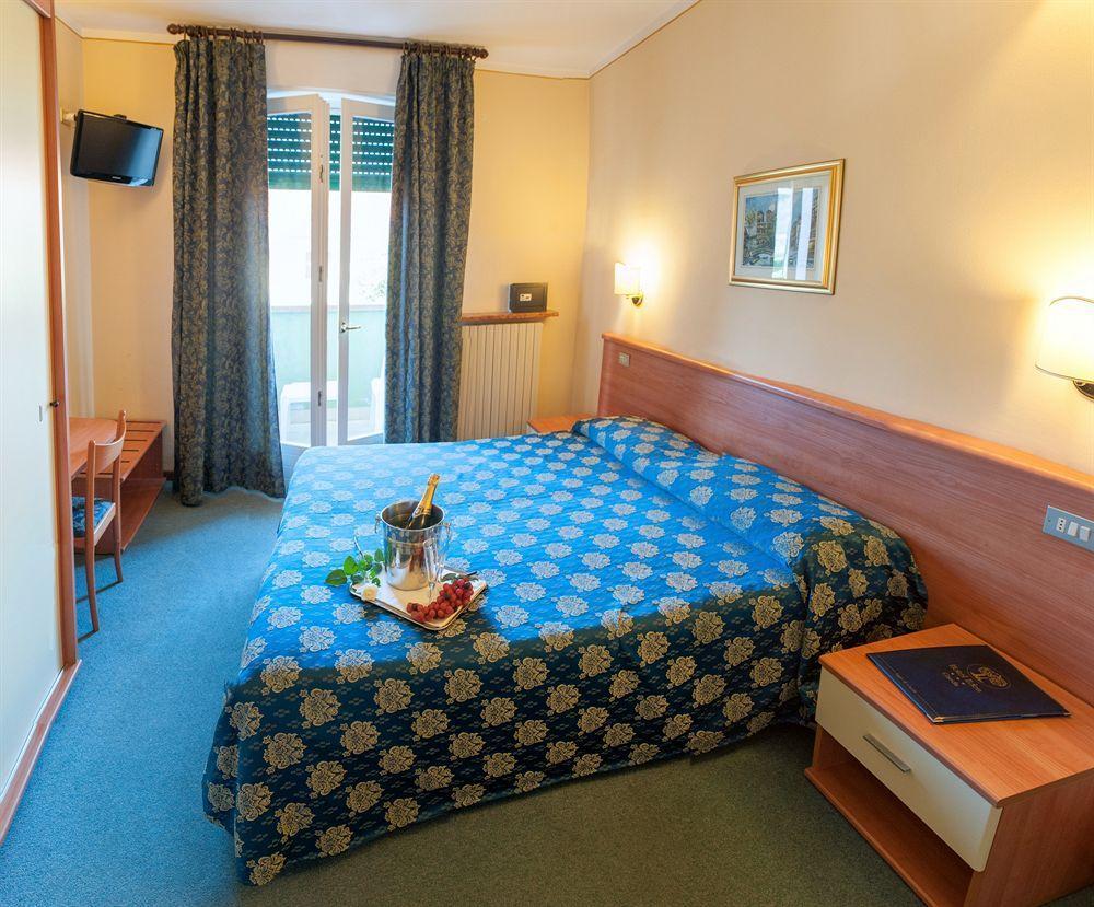 Eden Garda Hotel 4*